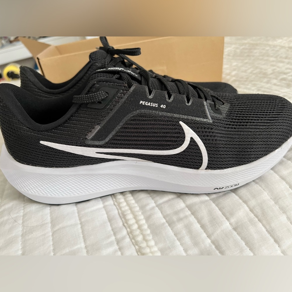 New Nike men’s athletic shoes